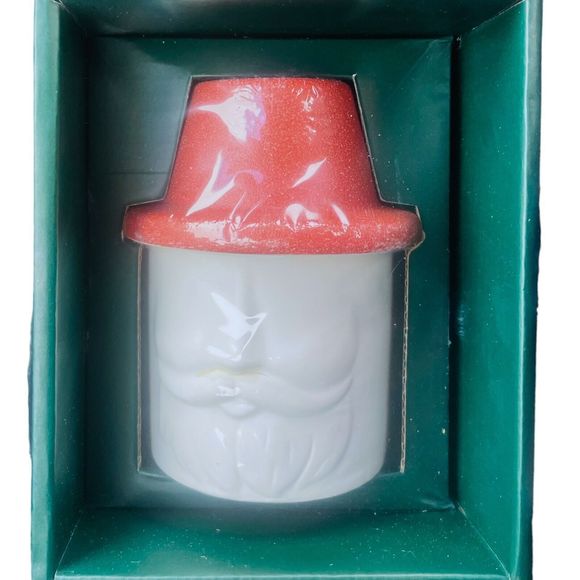 PADDYWAX Mr. Kringle, Persona Collection Scented Candle, 4-Ounce, (Balsam + Fir) - Picture 7 of 9